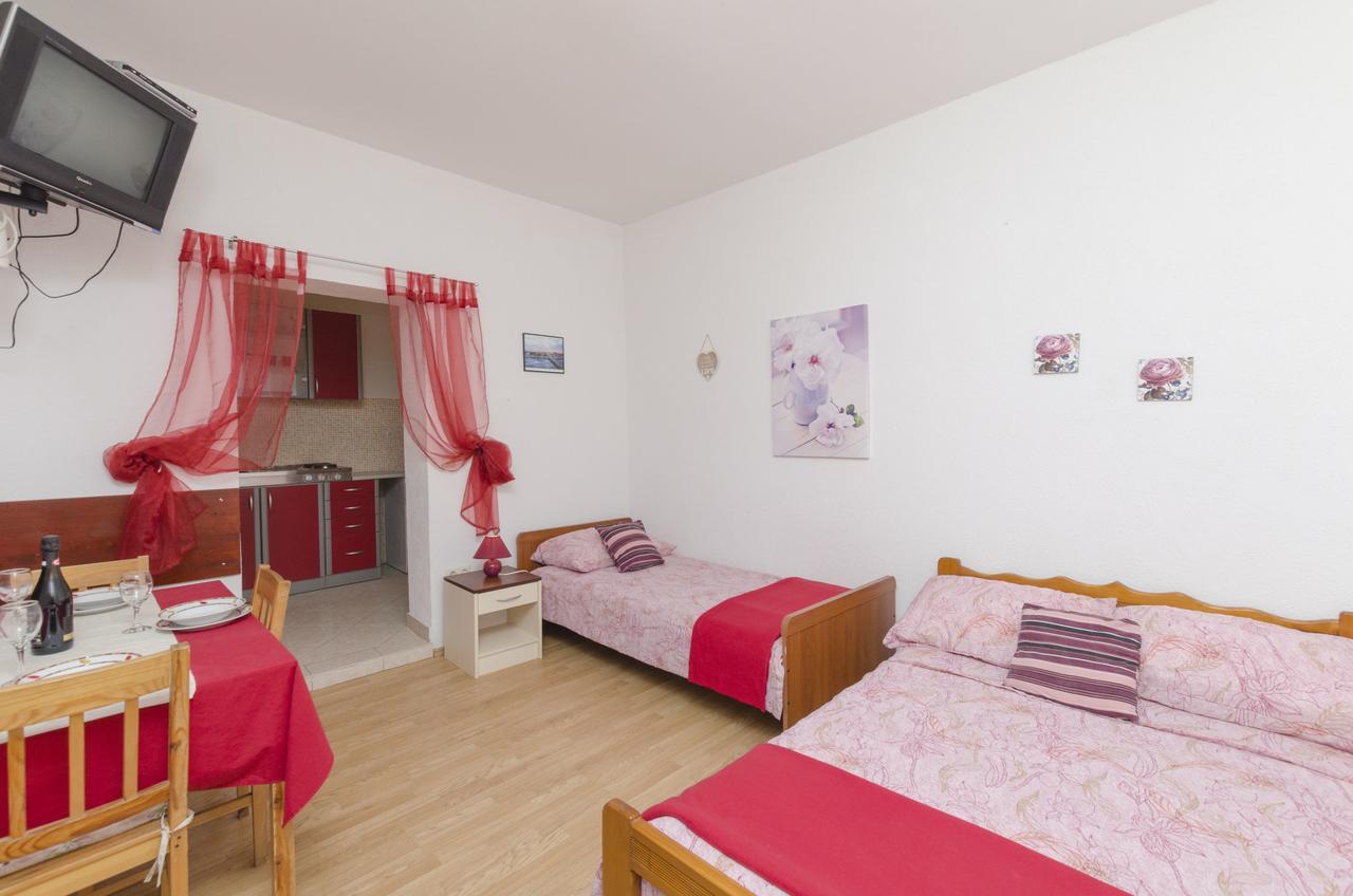 Apartments Ivana Nin Zewnętrze zdjęcie