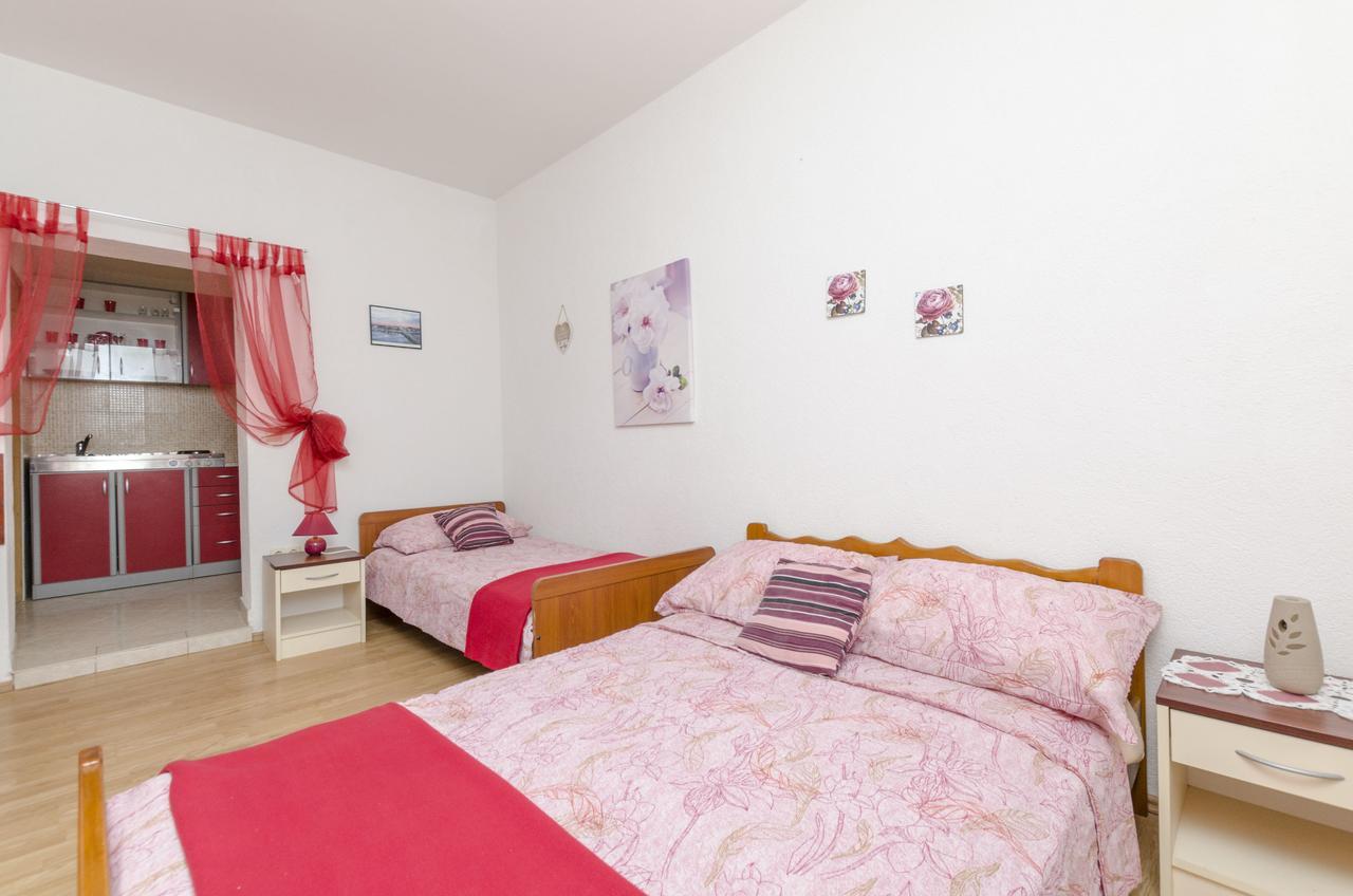 Apartments Ivana Nin Zewnętrze zdjęcie